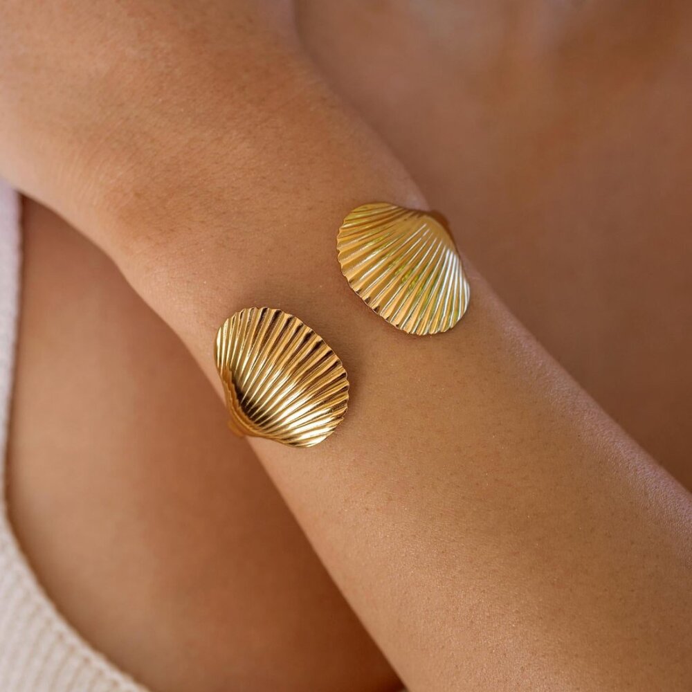 Alco - Marella Shell Cuff Bracelet - Gold